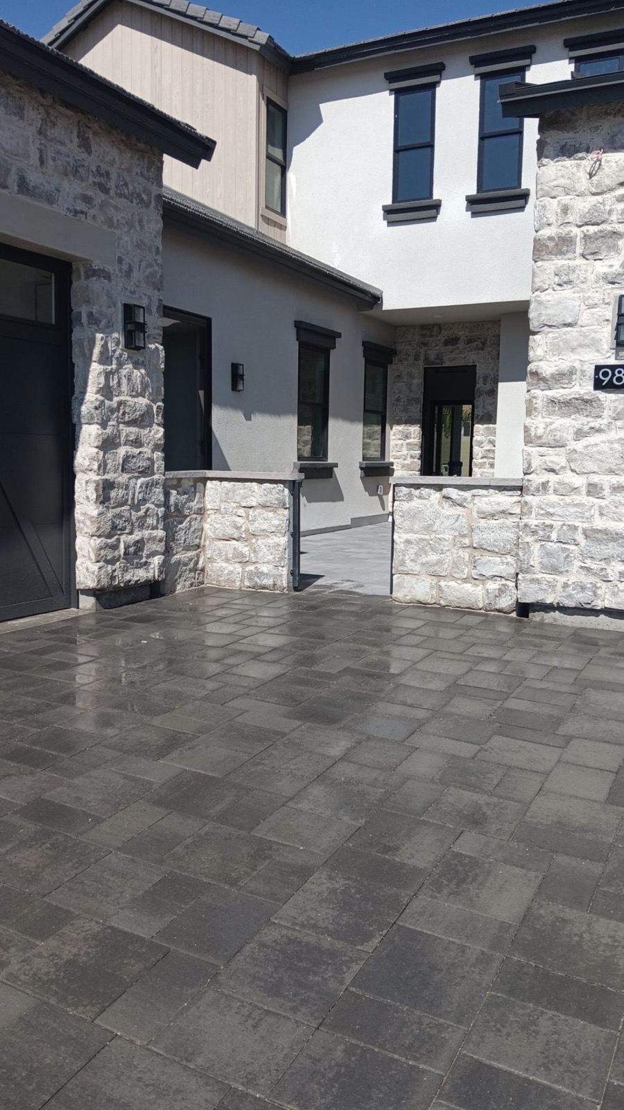 Luxury stone veneer facade on Mesa Arizona home
